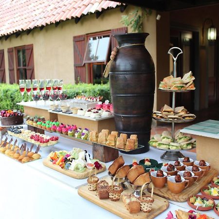 Lombardy Boutique Hotel & Conference Venue Претория Екстериор снимка