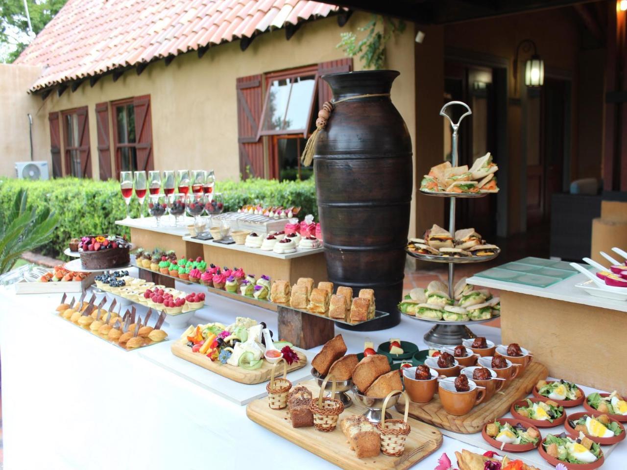 Lombardy Boutique Hotel & Conference Venue Претория Екстериор снимка