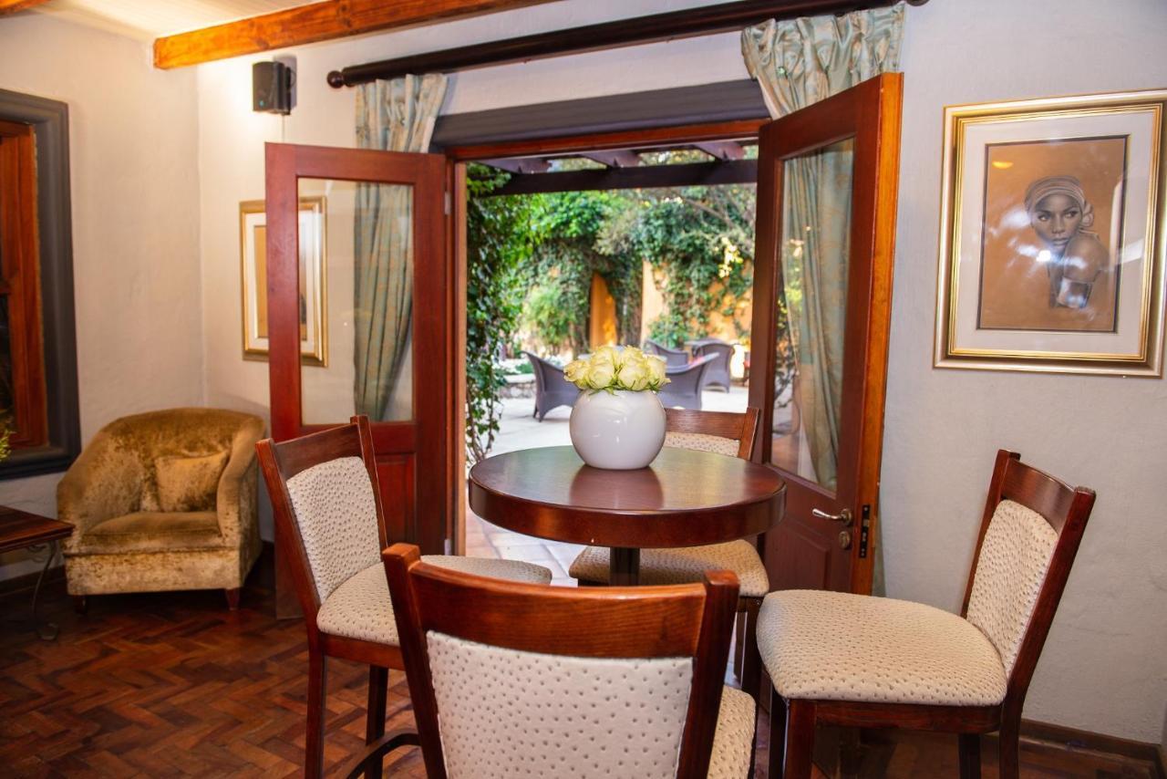 Lombardy Boutique Hotel & Conference Venue Претория Екстериор снимка